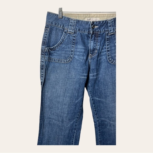 0846. MAURICES DENIM JEANS SIZE 9/10 MEDIUM‎ WASH IN COLOR - Picture 3 of 9